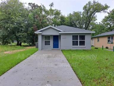 Main picture of 2137 SW Fort King St