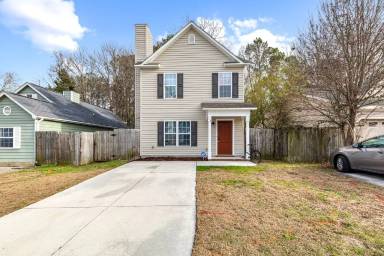 Main picture of 112 Basswood Ct