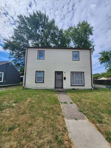 Main picture of 12221 Sobieski Ave