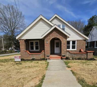 Main picture of 125 Walnut St