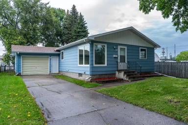 Main picture of 1516 10th Ave N