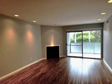 Main picture of 7556 Hampton Ave