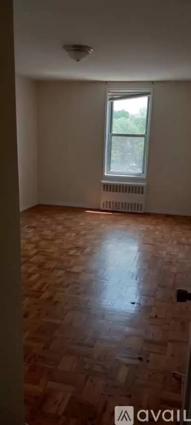 Main picture of 365 Bronx River Rd