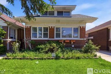Main picture of 6527 S Troy St