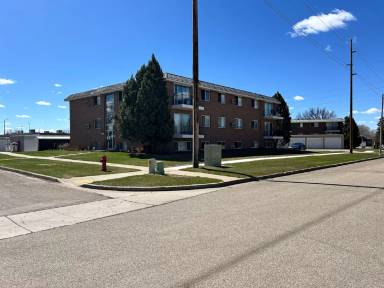 Main picture of 415 Fraine Barracks Rd