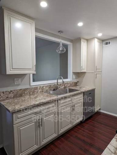 Main picture of 2811 W Avenue K12