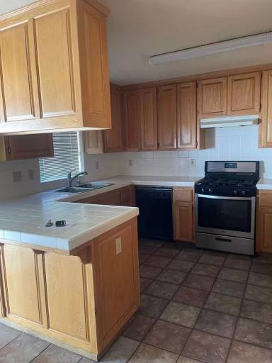 Main picture of 110 Tom Polk Cir