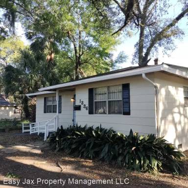 Main picture of 1336 W 5th St