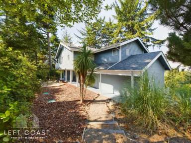 Main picture of 3614 NW Shore View Loop