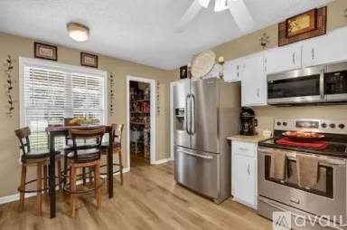 Main picture of 197 Waters Ave