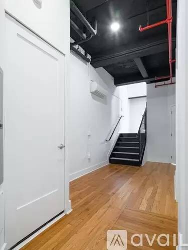 Main picture of 218 W 108th St