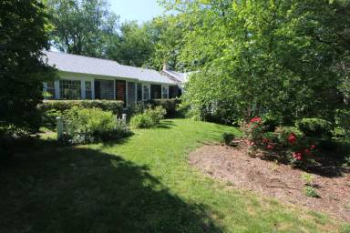 Main picture of 1107 Sandwich Rd