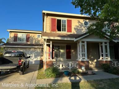 Main picture of 2424 Boulder St