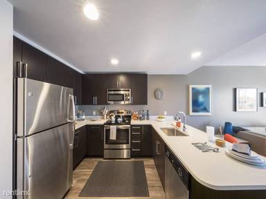 Main picture of 250 Water St