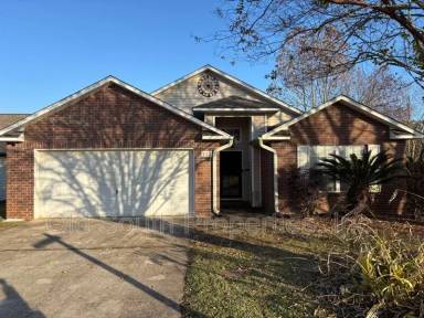 Main picture of 724 Hanley Downs Dr