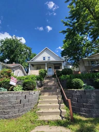 Main picture of 3815 Van Buren St NE