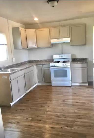 Main picture of 11180 S 10th Ave