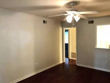 Main picture of 141 Hart Ave
