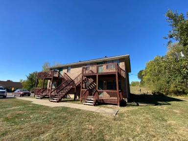 Main picture of 821 Sunflower St