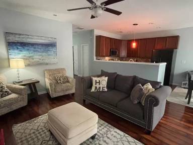 Main picture of 15545 Stronvar House Ln