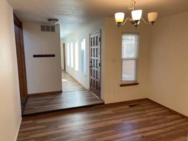 Main picture of 2101 White Cloud St NE