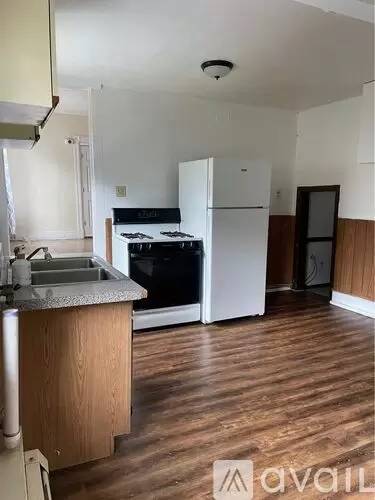 Main picture of 1830 Highland Ave