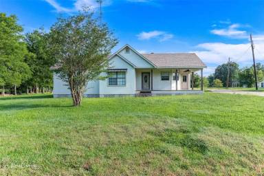 Main picture of 253 Whippoorwill Dr