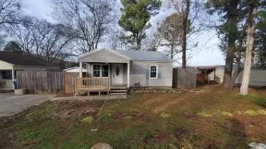 Main picture of 11710 E Gateway Dr SE