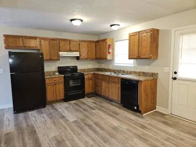 Main picture of 36 Summerfield Rd