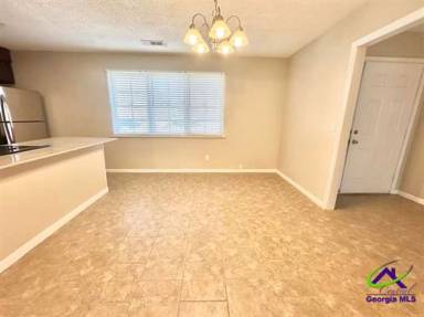 Main picture of 106 Countrywood Trl