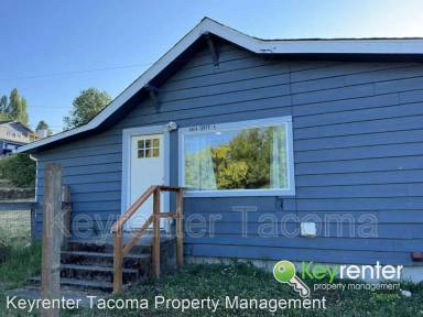 Main picture of 4614 S Alaska St