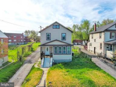 Main picture of 4401 Wilkens Ave