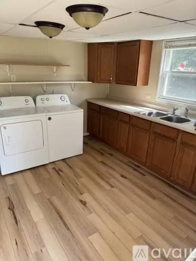 Main picture of 713 U St