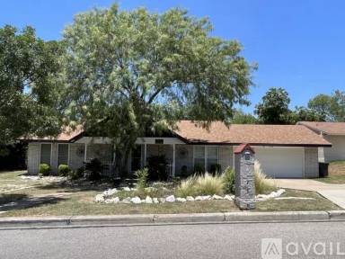 Main picture of 6811 Wurzbach Rd