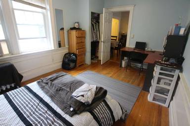 Main picture of 10 Melvin Ave