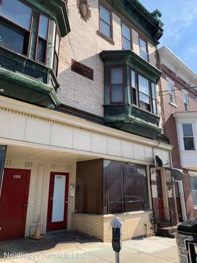 Main picture of 111 S Hanover St