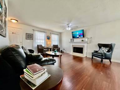 Main picture of 5042 Princeton Glendale Rd