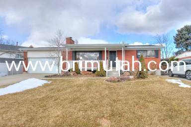 Main picture of 1737 E Lahar Dr