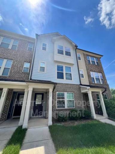 Main picture of 317 Rosapenna Ln