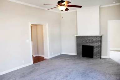 Main picture of 709 E 9th Ave