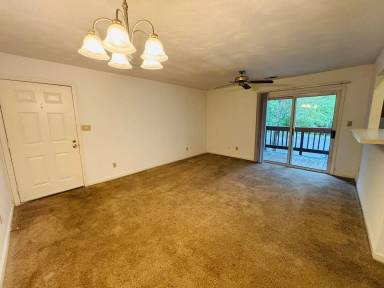 Main picture of 401 Berryfield Ln