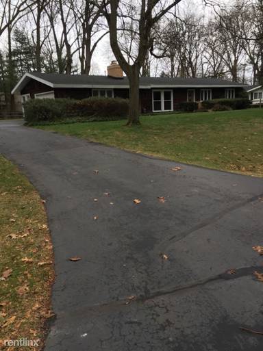 Main picture of 4841 Far Hills Rd