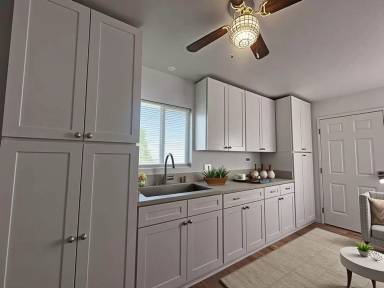 Main picture of 38369 16th St E