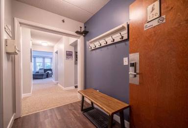 Main picture of 28 Packard Rd