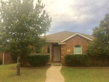 Main picture of 10804 Detroit Ave