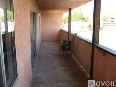 Main picture of 5320 Whitsett Ave