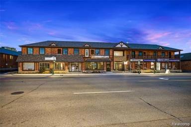 Main picture of 134 W University Dr