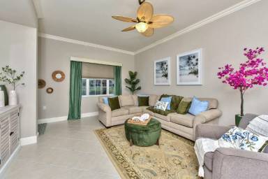 Main picture of 9242 Tesoro Ln