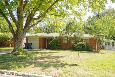 Main picture of 349 Garrison Dr