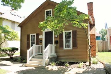 Main picture of 237 S 3rd St